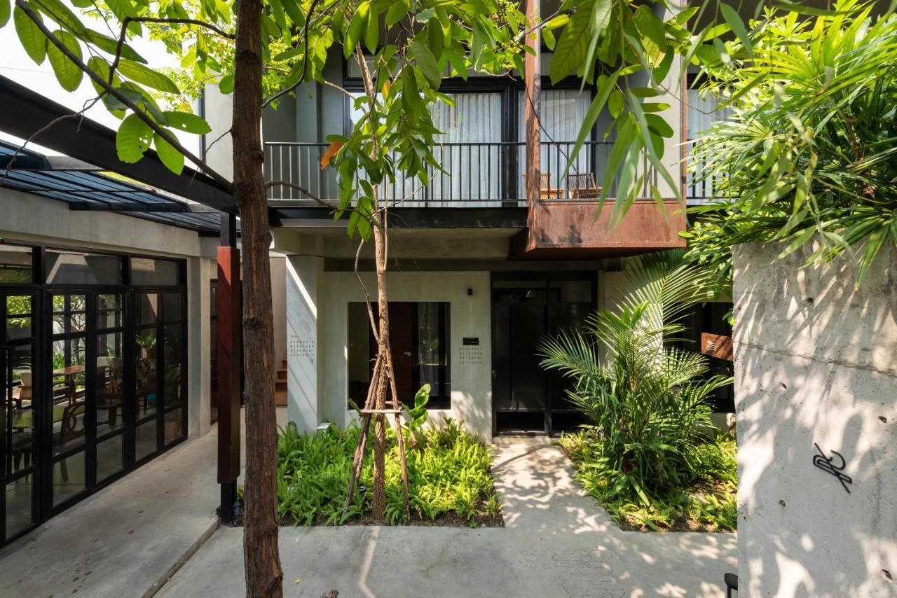 Cherlock Hotel Chiang Mai Exteriör bild